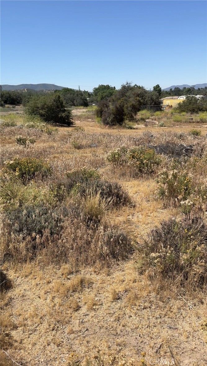 Property Photo:  5537 Honeyhill  CA 92344 
