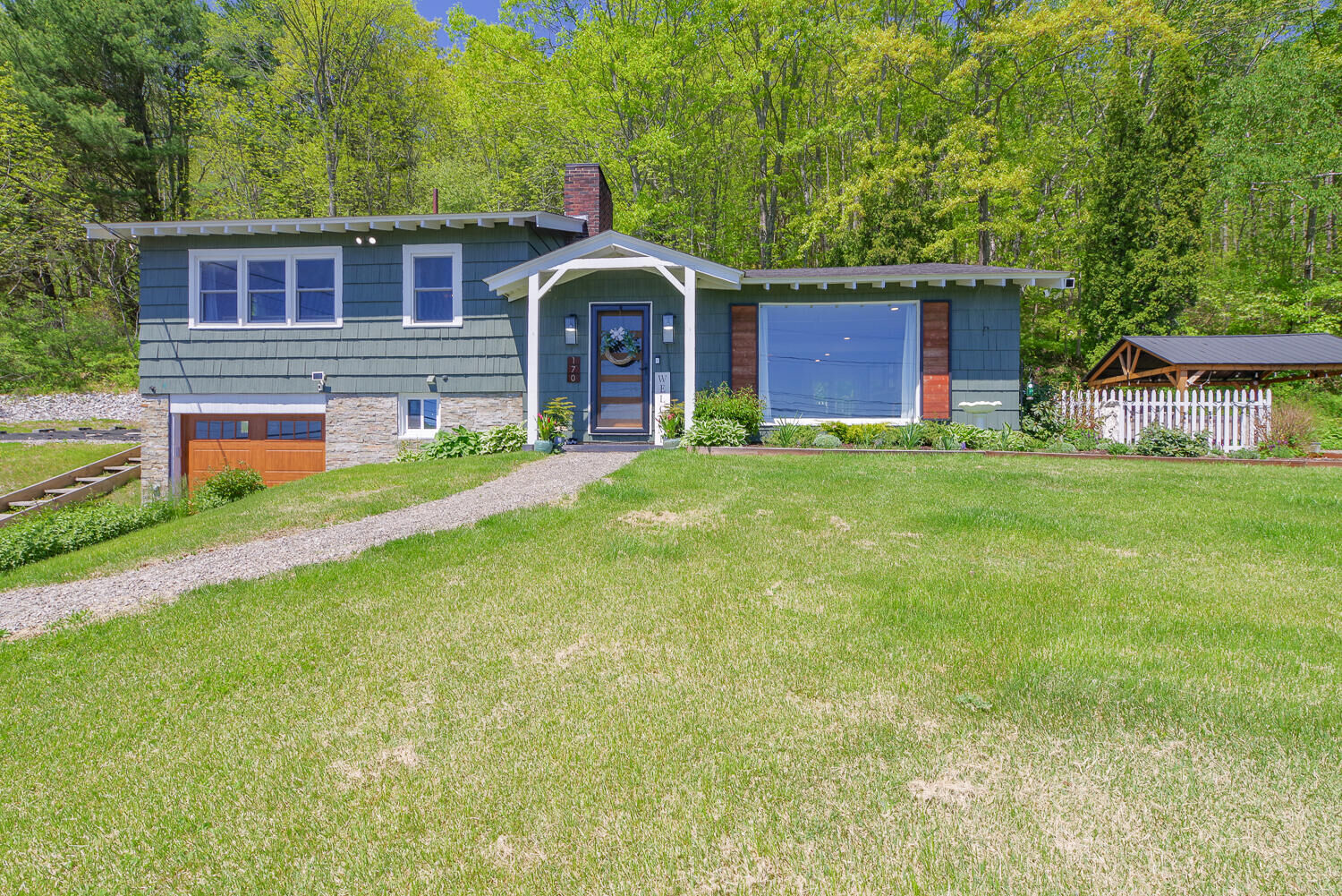 Property Photo: 170 Lakeview Drive ME 04841