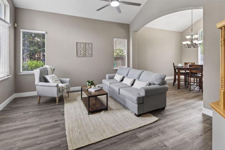 Property Photo: 10228 Jenny Lynn Way CA 95757