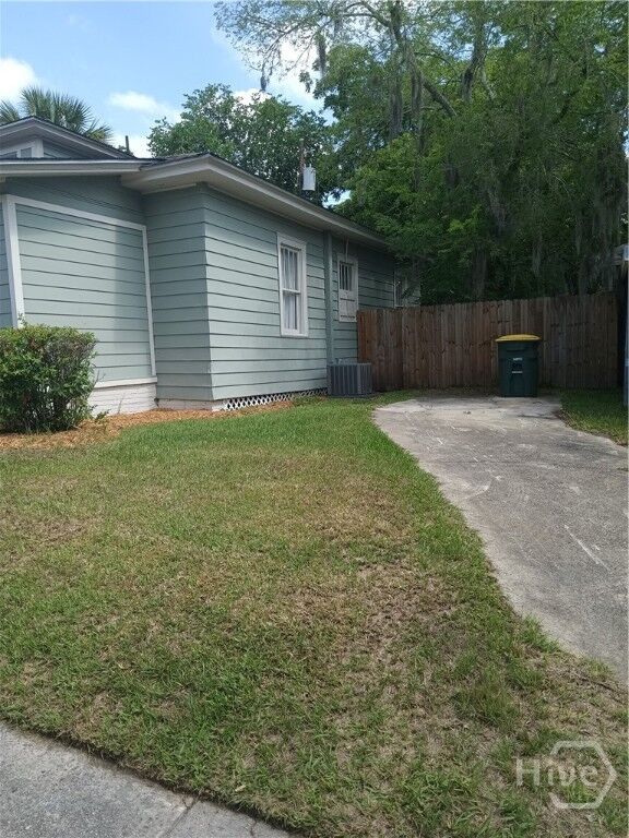 Property Photo:  1110 E 40th Street  GA 31404 
