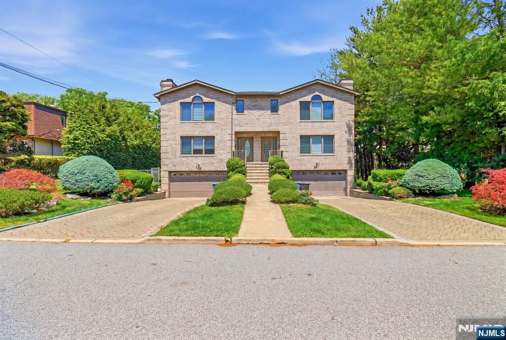 Property Photo: 123 Hickory B NJ 07670