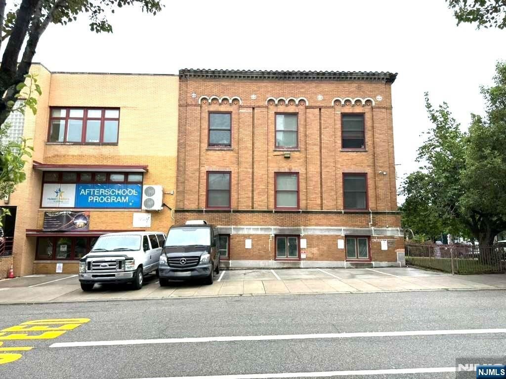 Property Photo: 2000 West Street NJ 07087