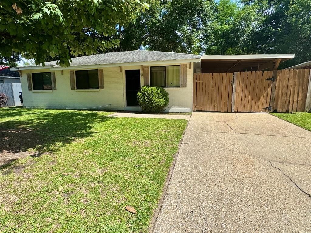 Property Photo:  352 Mallard Drive  LA 70458 