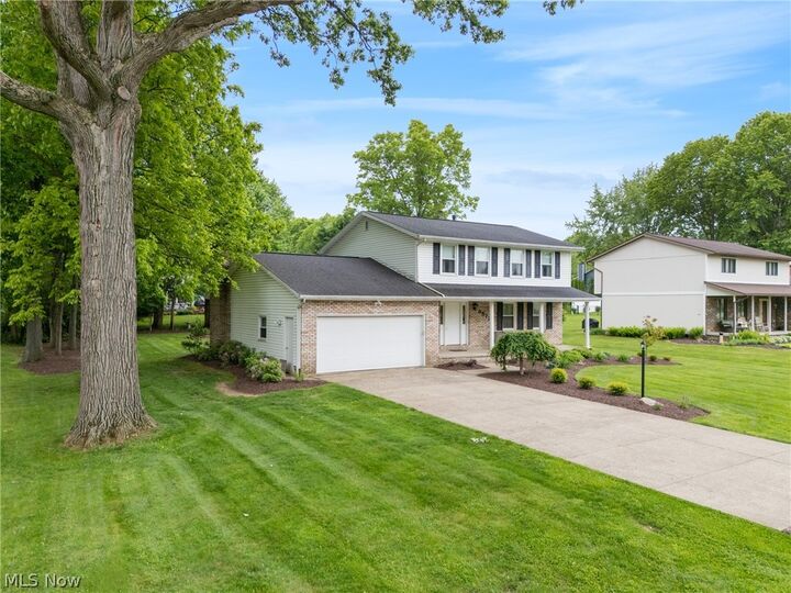 Property Photo: 9572 Beryl Street NW OH 44646
