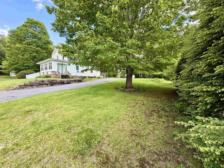 Property Photo:  17 Dartmouth Street  NH 03743 