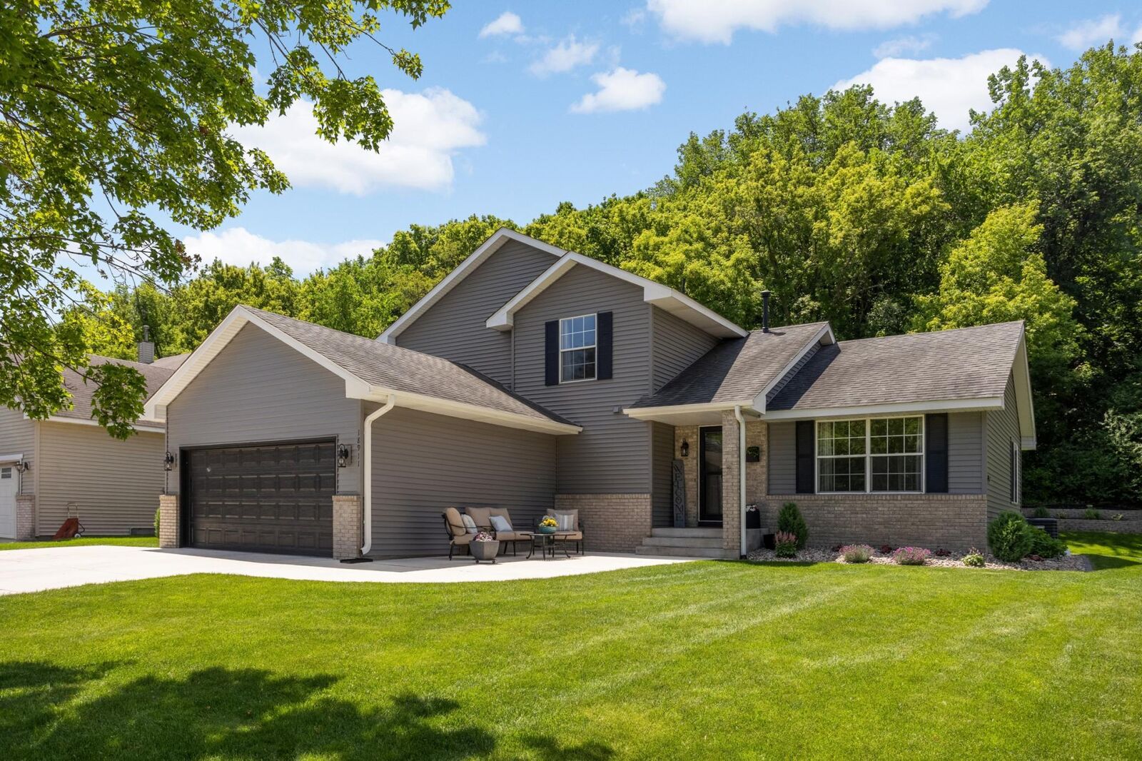 Property Photo:  18911 Embers Avenue  MN 55024 