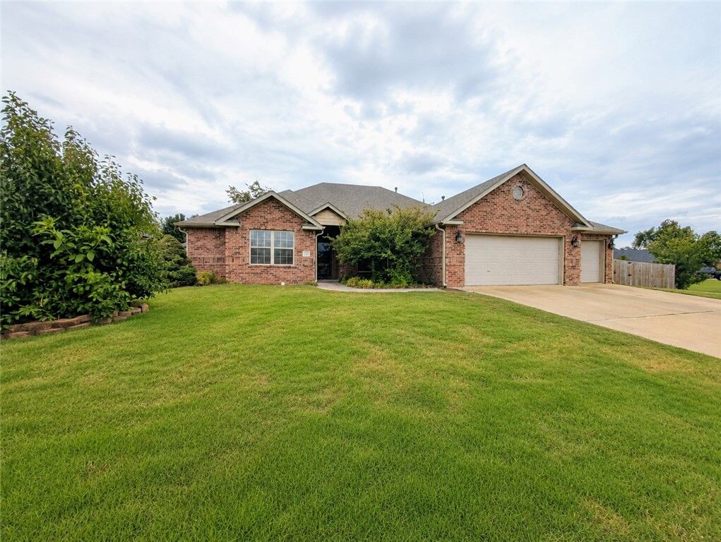 Property Photo:  3363 Glenbrook Loop  AR 72764 