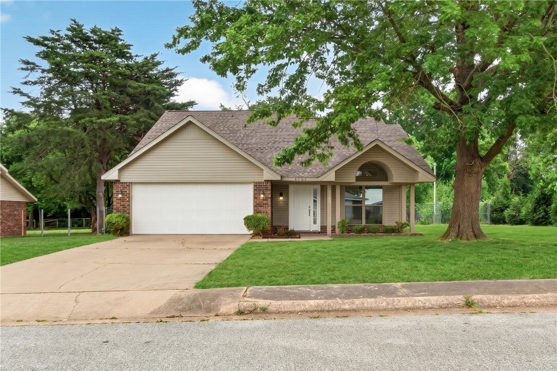 Property Photo: 5765 Walden Street AR 72745