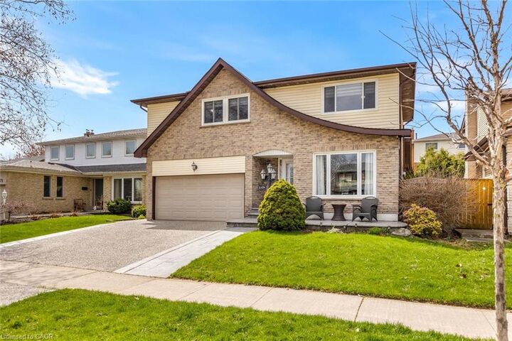 Property Photo: 2474 Cavendish Drive ON L7P 3T8