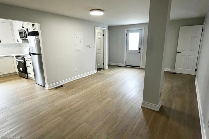 Property Photo: 246 Marlborough Street Unit 2 ON N3S 4T3