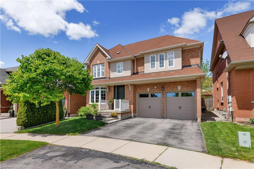 Property Photo: 2277 Blue Oak Circle ON L6M 5J4