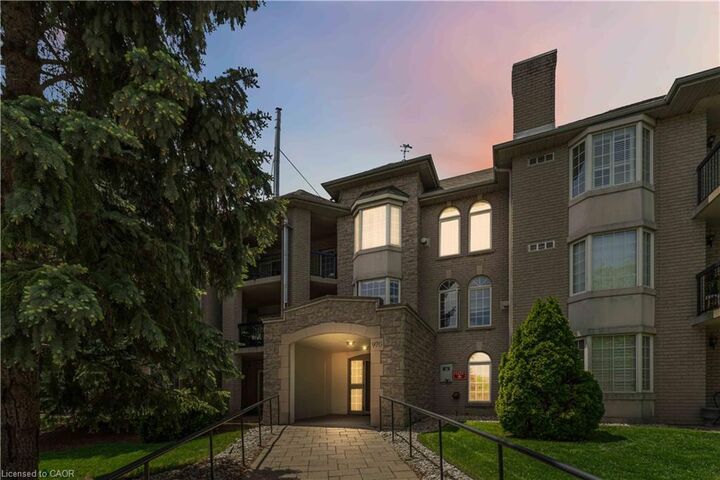 Property Photo: 970 Golf Links Road 205 ON L9K 1J8