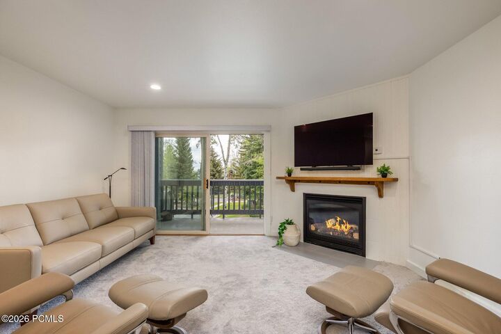 Property Photo: 405 Silver King Drive 105 UT 84060
