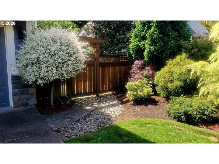 Property Photo: 16073 SE Pinot Rd OR 97267