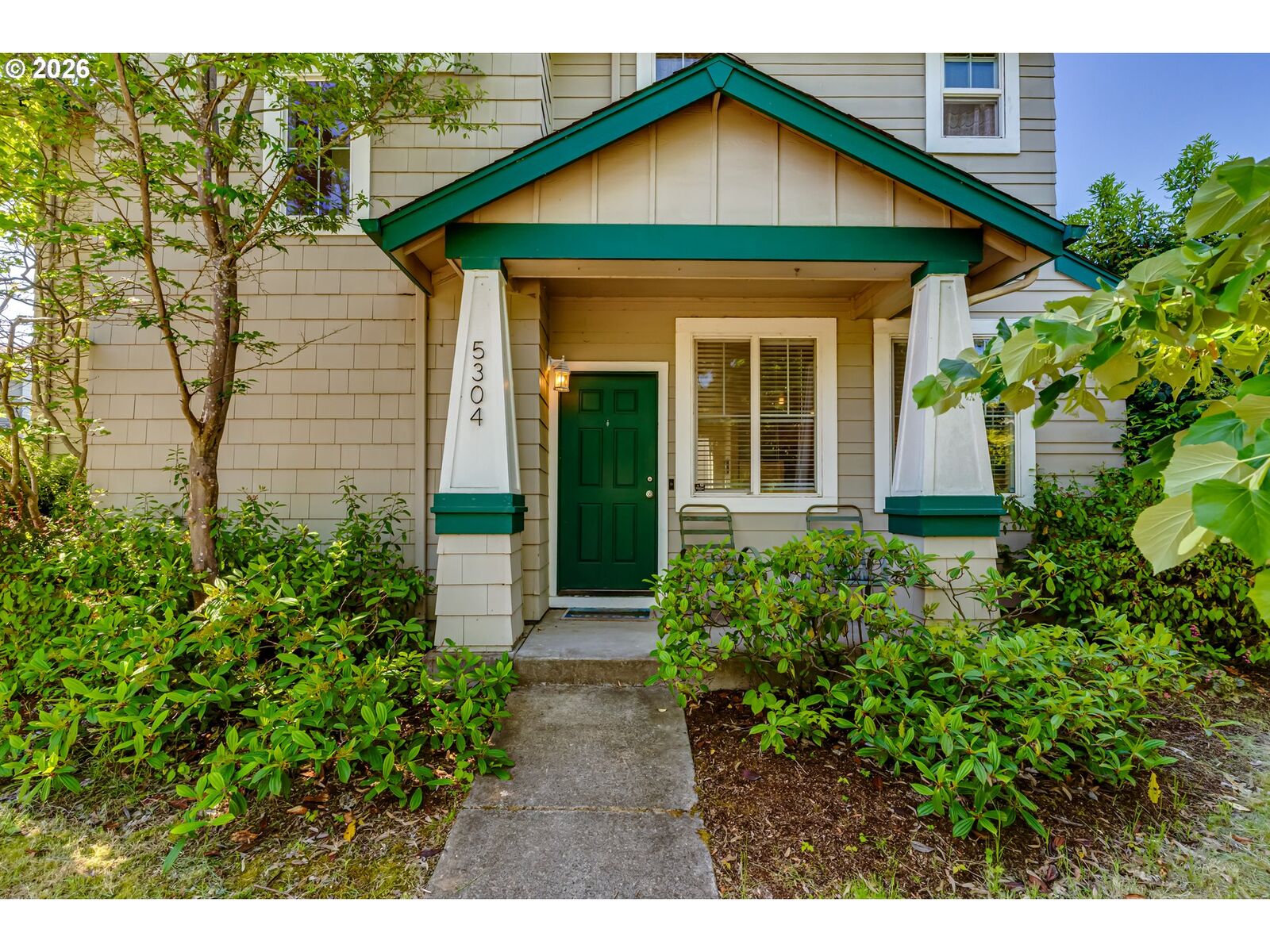 Property Photo:  5304 Wales Dr  OR 97402 