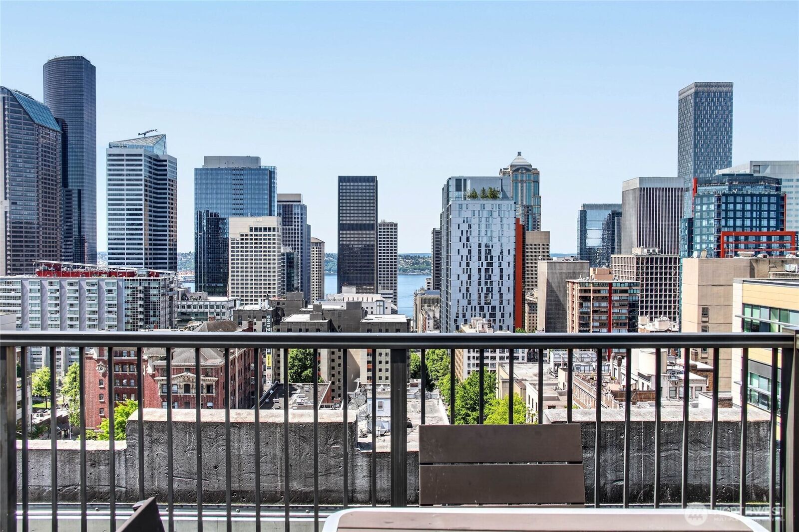 Property Photo:  1105  Spring Street 1011  WA 98104 
