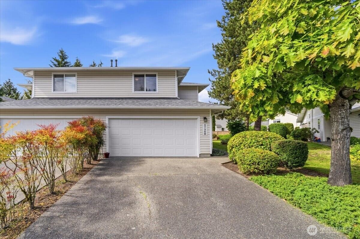 Property Photo: 4726 NE 18th Pl B WA 98059