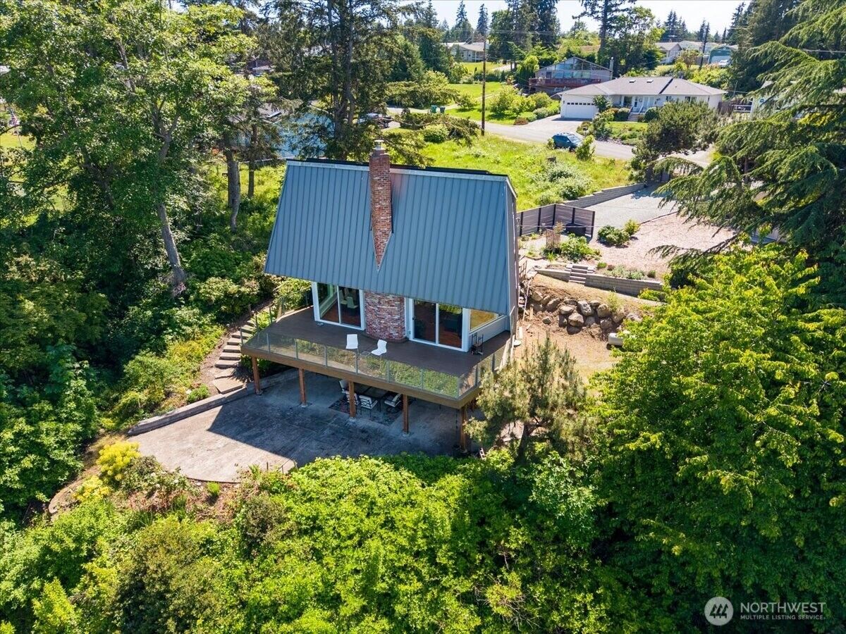 Property Photo:  1857  Cascade View Drive  WA 98282 