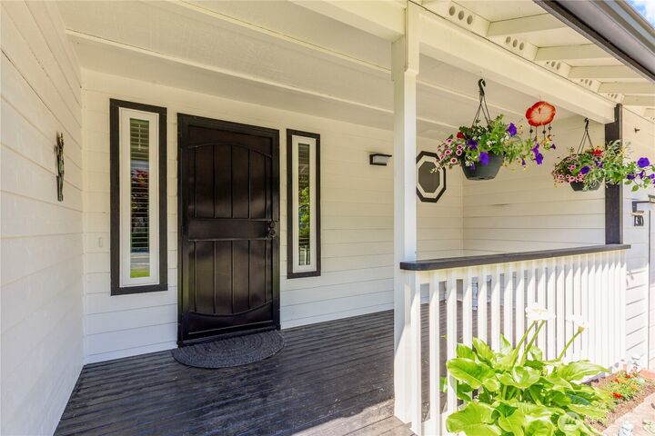Property Photo:  7310  Grove Street  WA 98270 