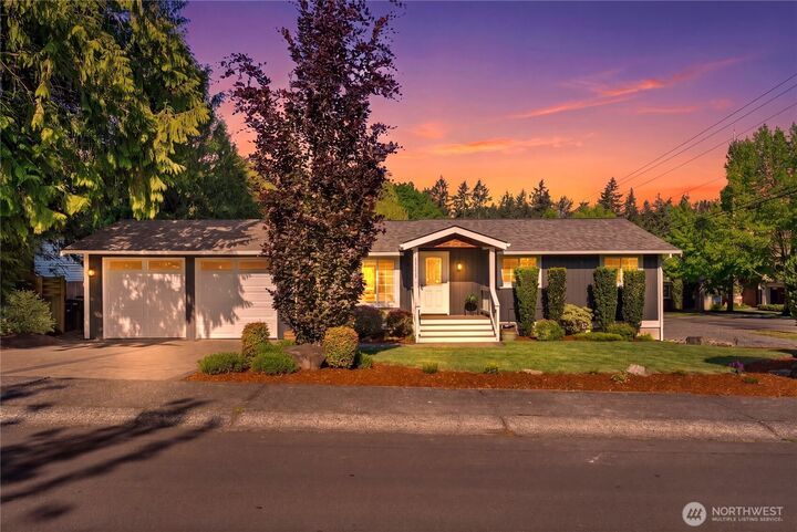 Property Photo:  13115  80th Avenue NE  WA 98034 
