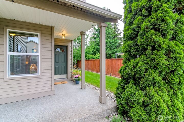 Property Photo:  21648 SE 297th Terrace  WA 98042 