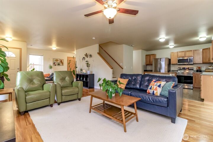 Property Photo:  21648 SE 297th Terrace  WA 98042 