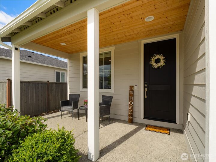 Property Photo:  12625  178th Street E  WA 98374 