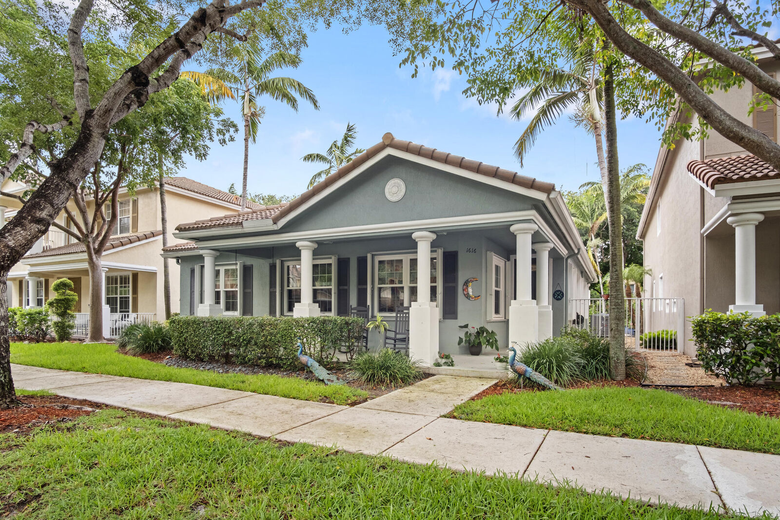 Property Photo:  1616 Fenton Drive  FL 33445 