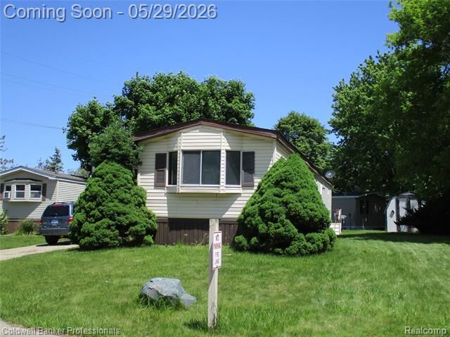 Property Photo:  108 Deer Run  MI 48446 
