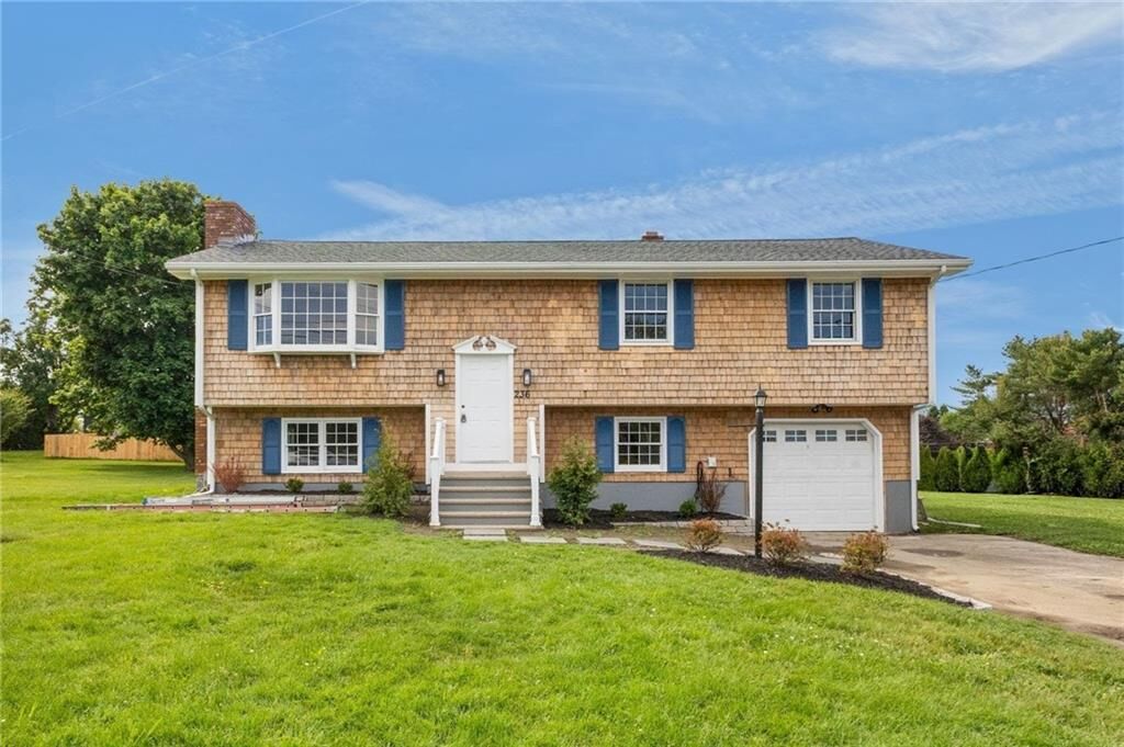 Property Photo:  236 Dexter Street  RI 02871 