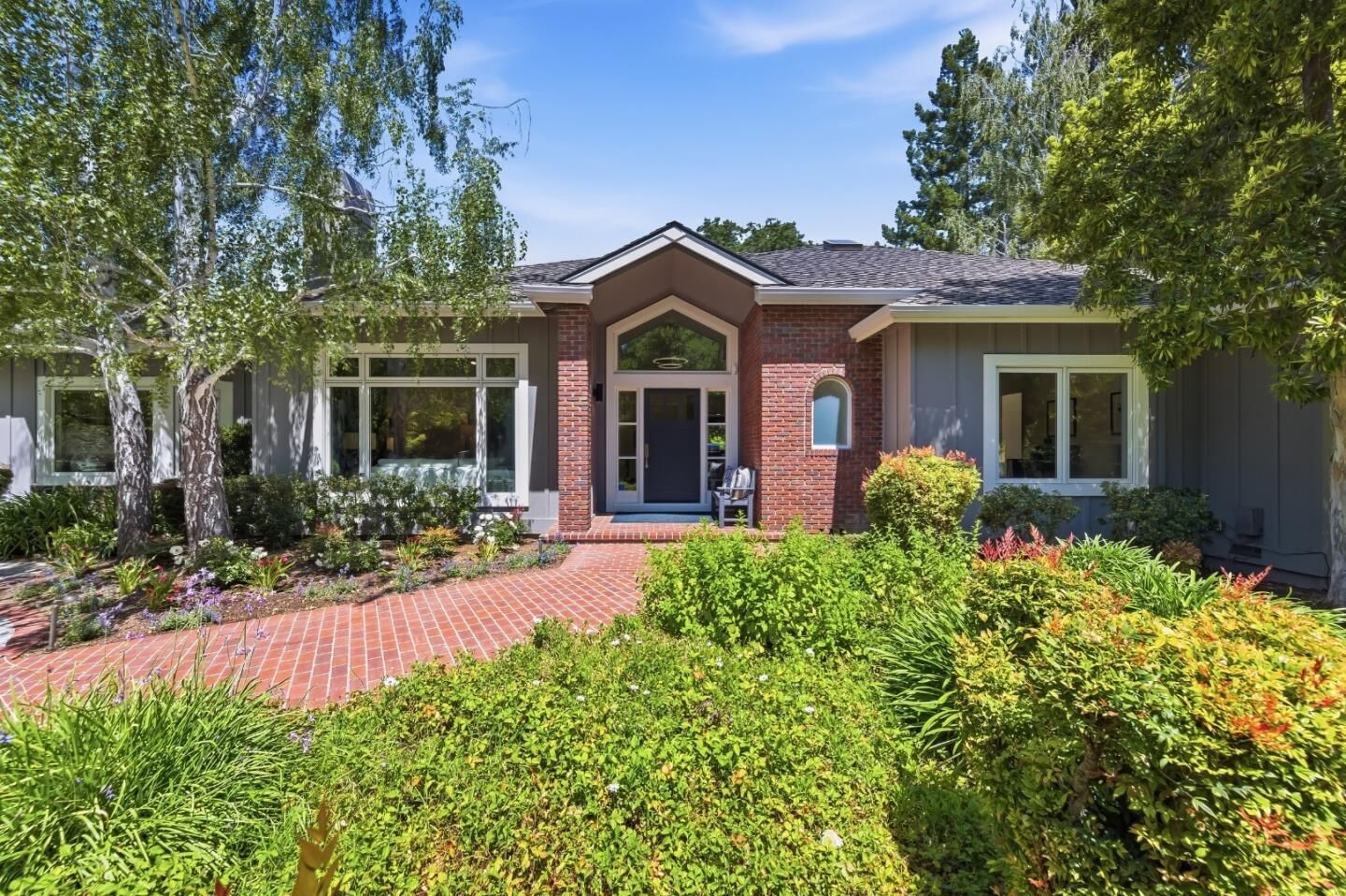 Property Photo:  12681 Miraloma Way  CA 94024 