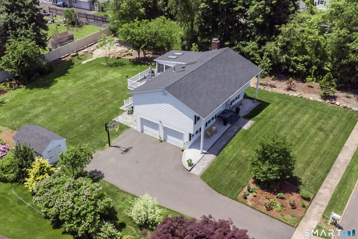 Property Photo:  335 Redwood Lane  CT 06410 