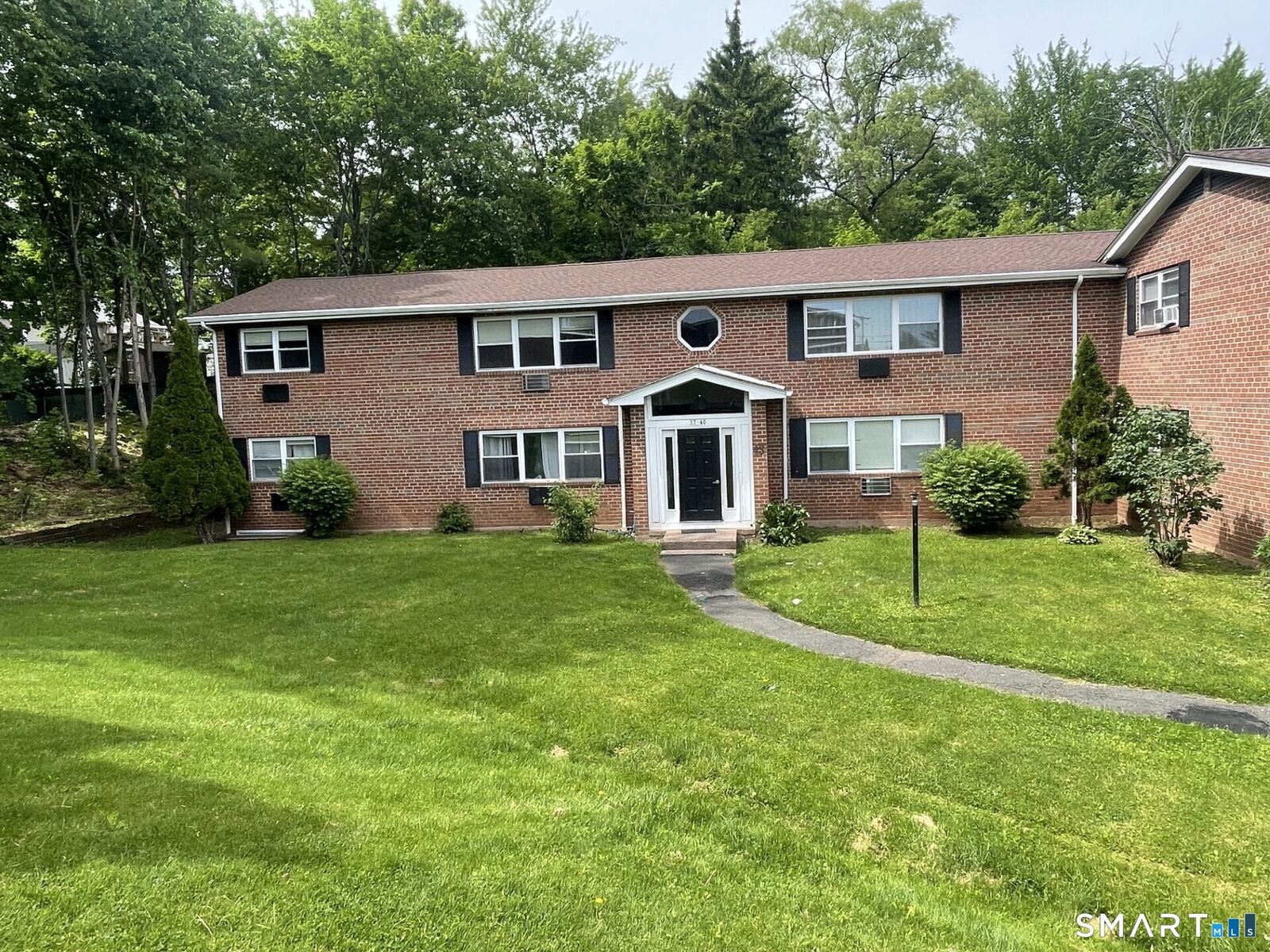 Property Photo:  39 Mount Laurel Drive  CT 06109 