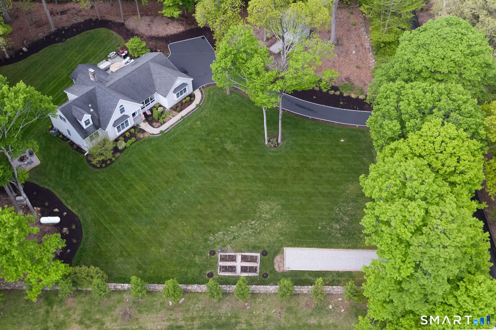 Property Photo: 190 Wildcat Road CT 06443
