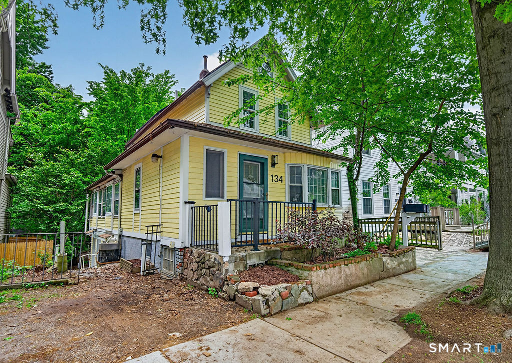 Property Photo: 134 Greenwich Avenue CT 06519