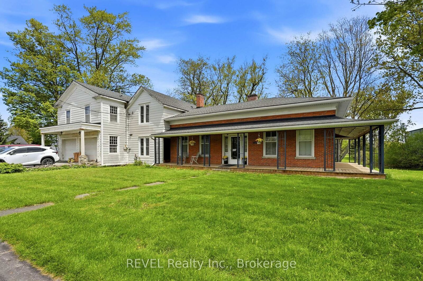 Property Photo: 2376 Centre Street ON L0S 1A0