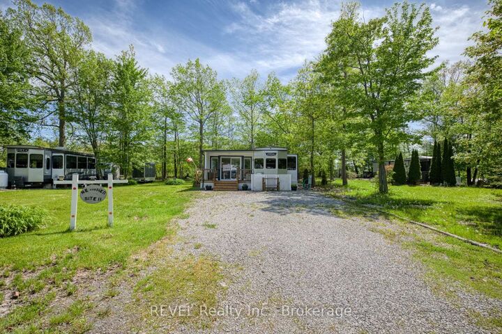 Property Photo: 2325 Victoria Avenue 11 ON L0S 1C0
