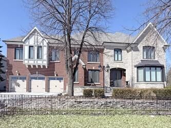 Property Photo: 2 Cortina Court N ON L4B 2G8