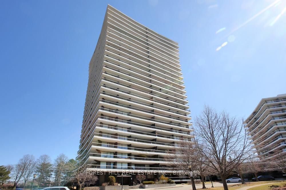 Property Photo: 135 Antibes Drive 806 ON M2R 2Z1
