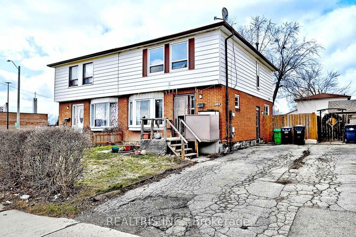 Property Photo: 116 Sutherland Avenue ON L6V 2H7