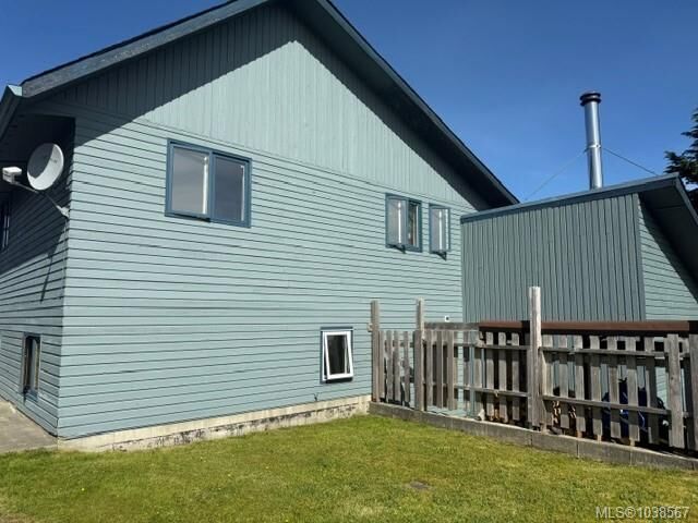 Property Photo: 2688 Brockington Pl BC V0N 2R0