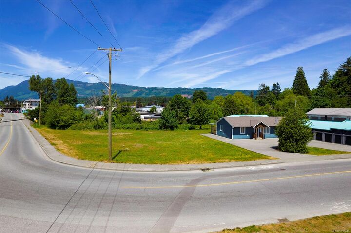 Property Photo: 5085 Roger St BC V9Y 3Y9