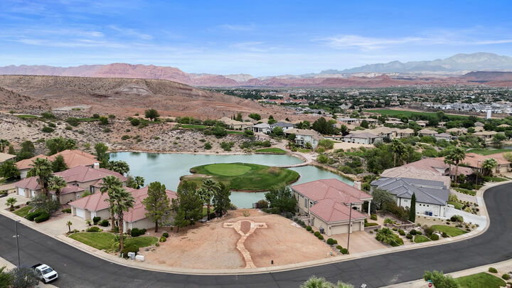 Property Photo: 2476 Canyon Ridge Cir UT 84770