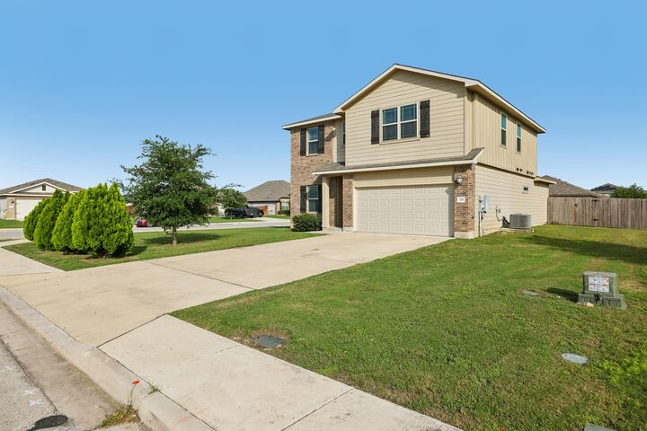 Property Photo:  232 Evening Dusk Drive  TX 78640 