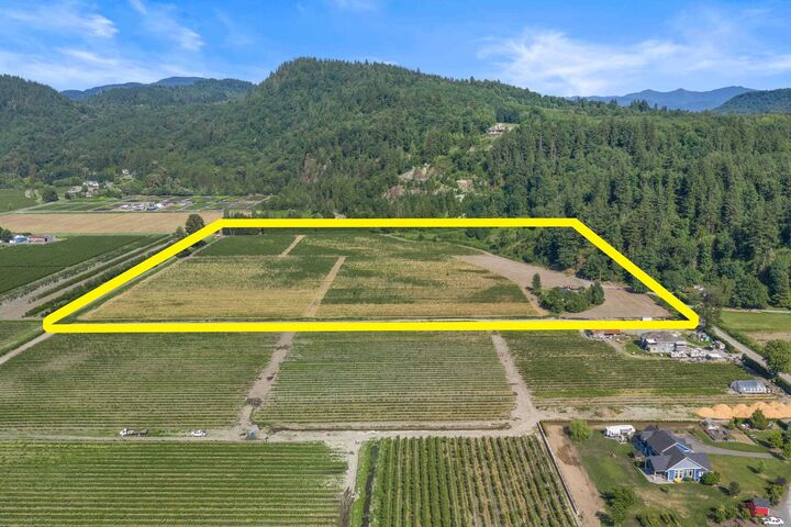 35011 Townshipline Road — photo 1