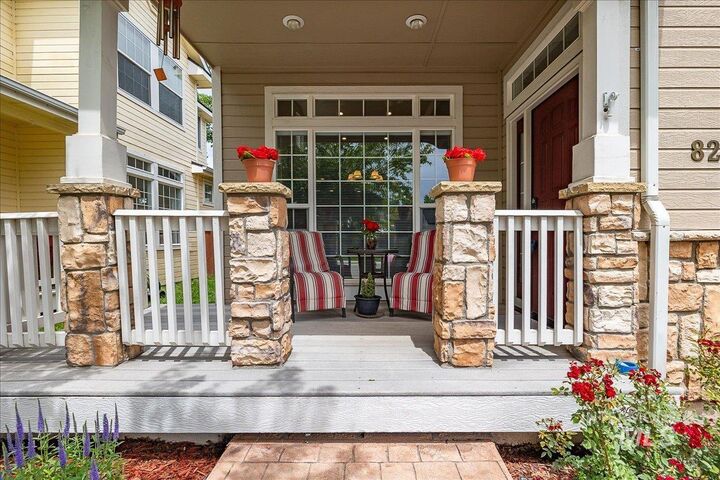 Property Photo:  826 E Denise St  ID 83706 