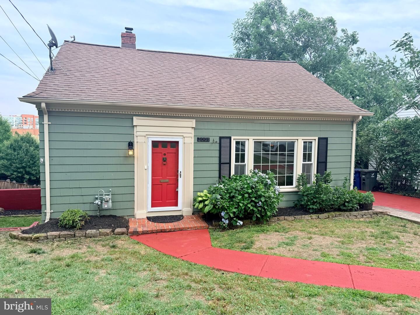 Property Photo: 3001 S Grant Street VA 22202