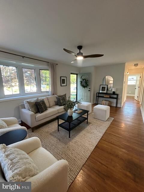 Property Photo:  351 Fay Ann Court  NJ 08078 