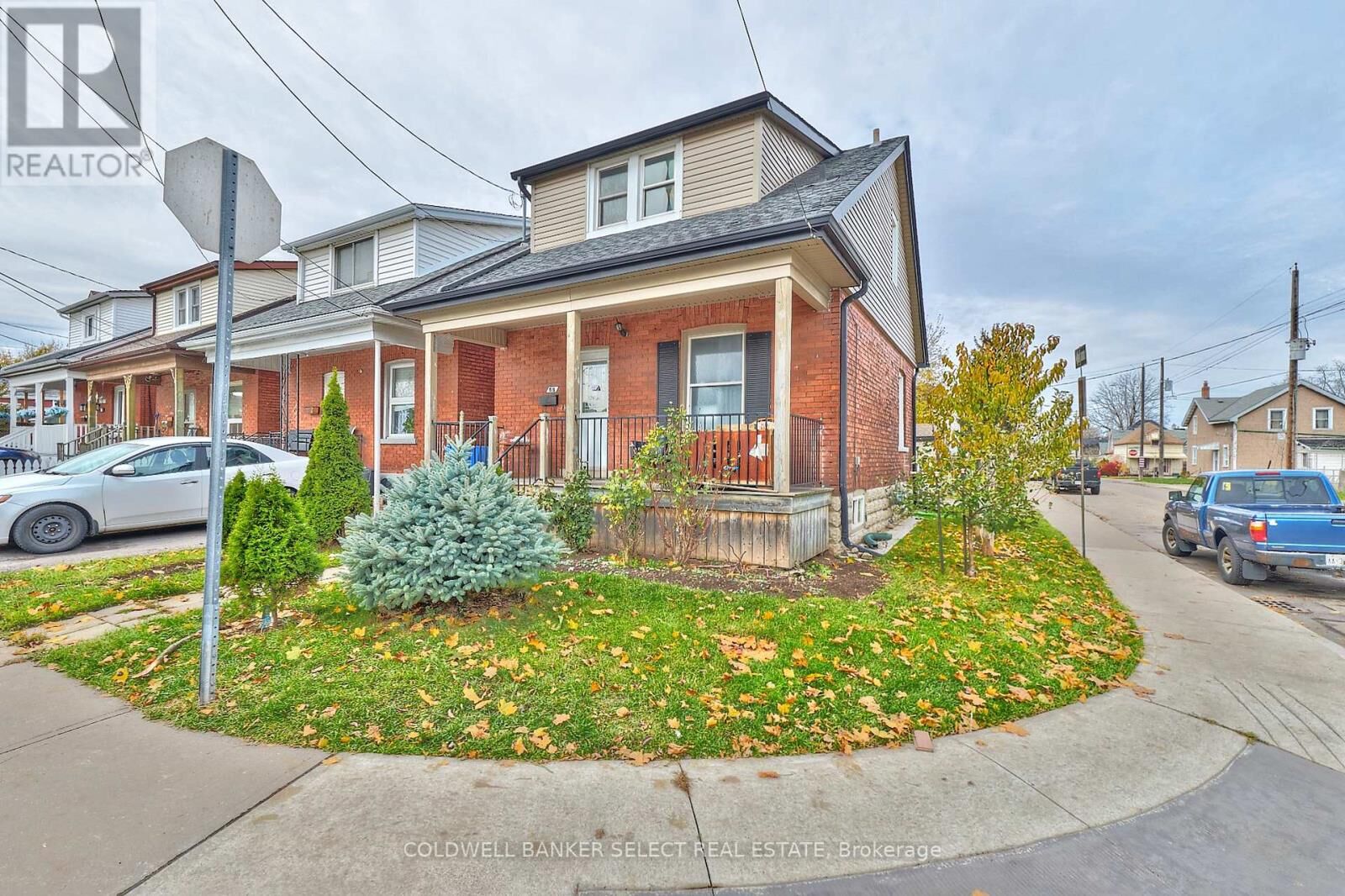 Property Photo:  55 Frederick Avenue  ON L8H 4K5 