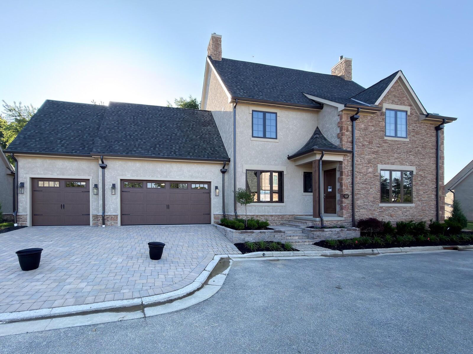 Property Photo: 150 Barrington Place OH 43065